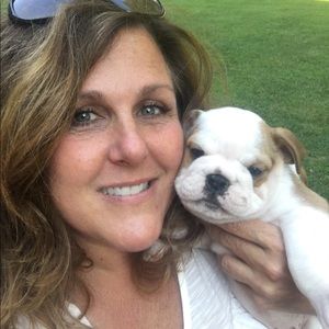 Meet your Posher, Lorie